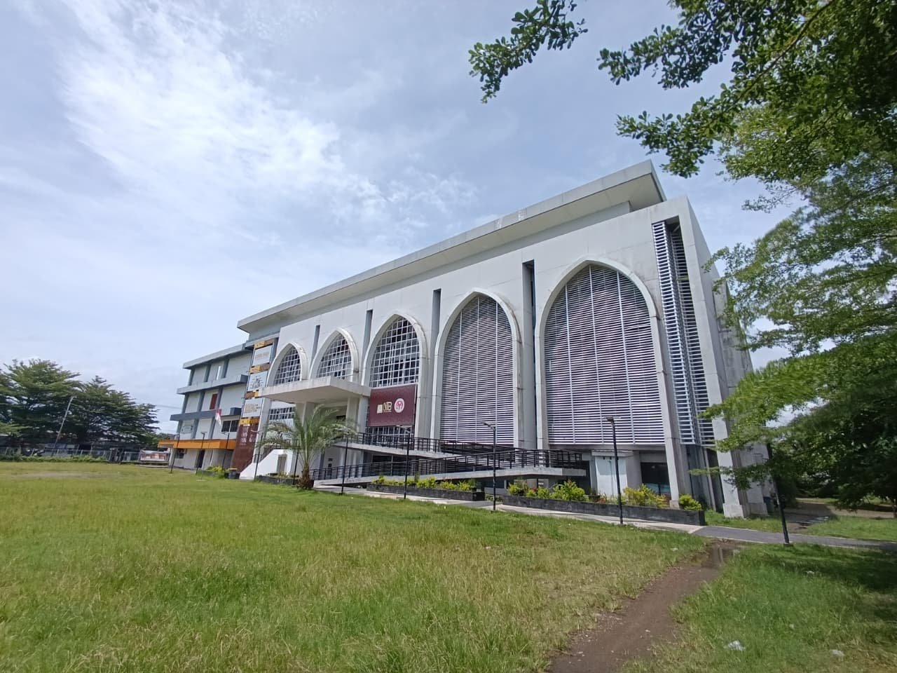 f0067ef5 d046 4d52 8cdd 8116f9dacde0