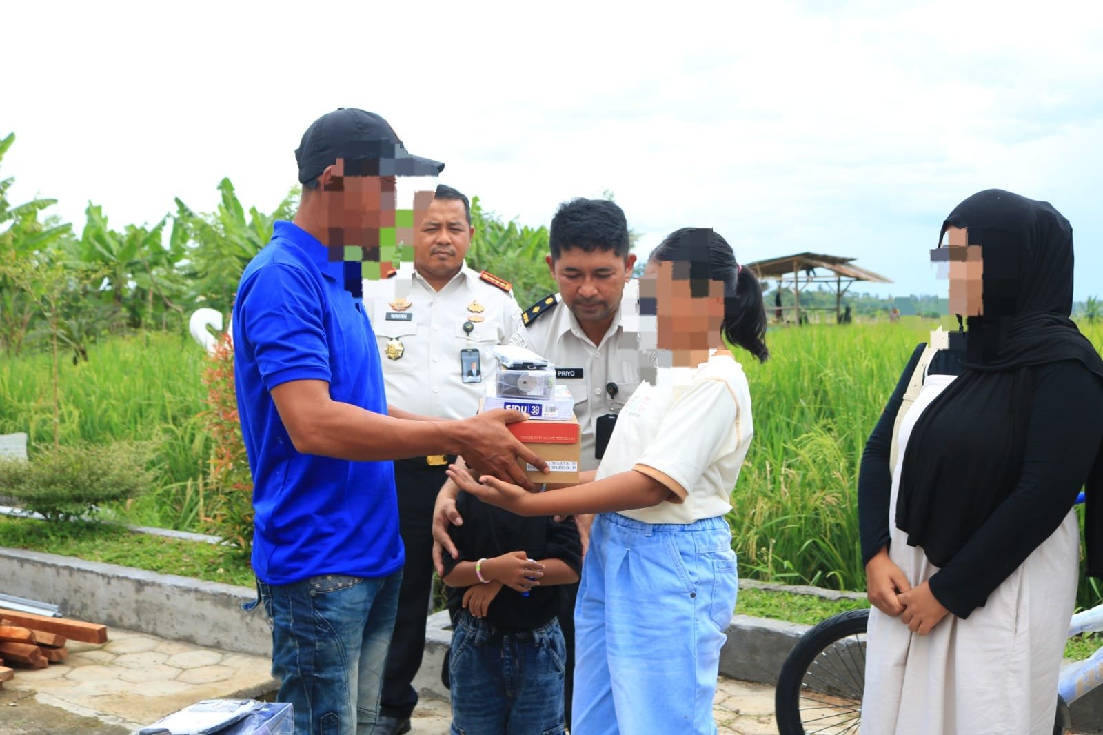 Lapas Banyuwangi beri bantuan alat sekolah untuk anak warga binaan