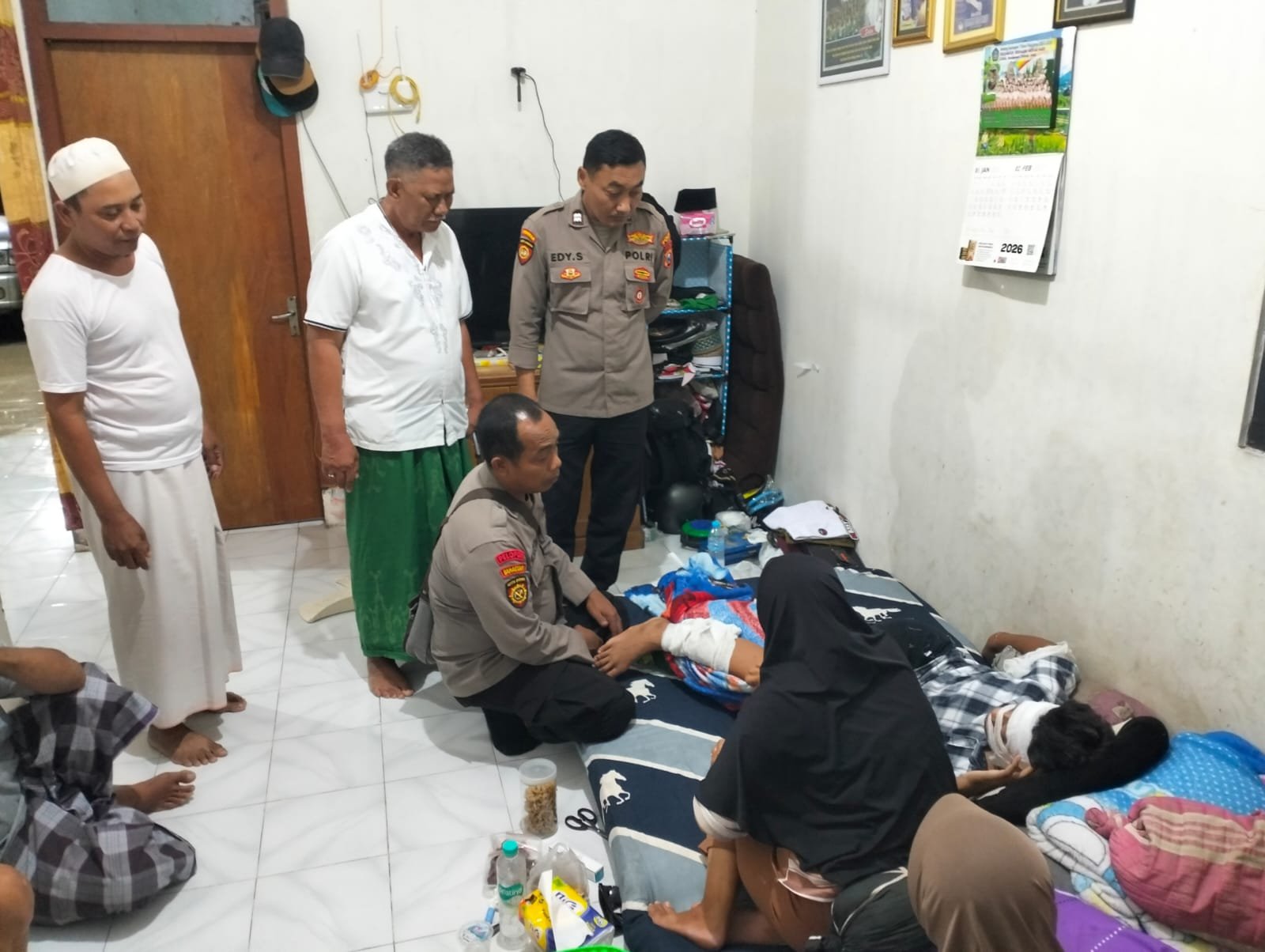 Korban terbakar petasan di Driyorejo, Gresik saat malam takbir Idul Fitri 1447 Hijriah. 