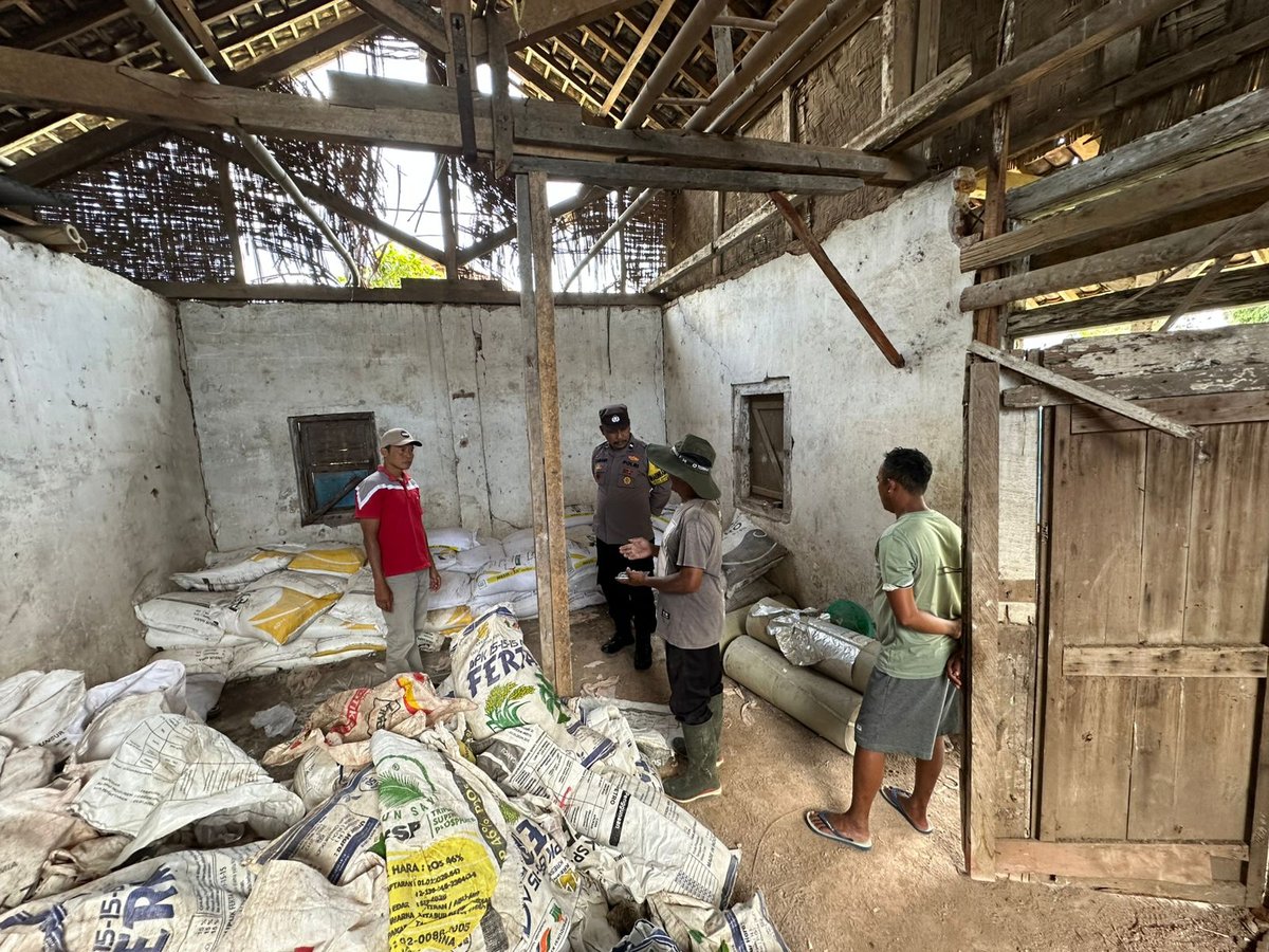 Gudang pupuk banyuwangi