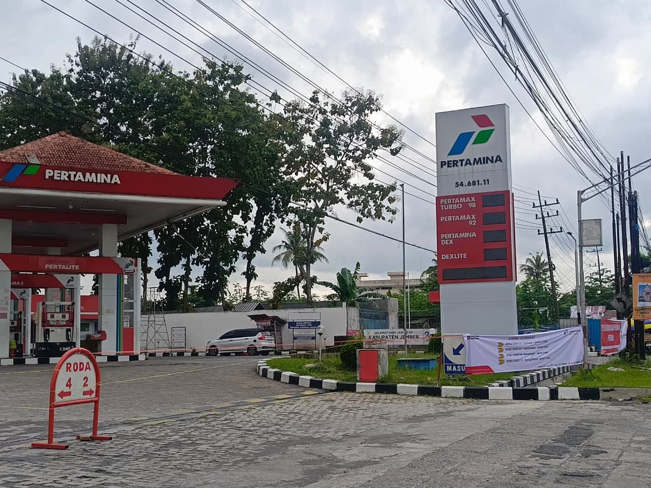 Suasana SPBU Tegal Besar.