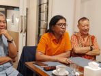 Sekretaris Umum P3I Jawa Timur Agus Winoto (mengenakan t-shirt orange)