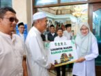 Bupati Banyuwangi Ipuk Fiestiandani didampingi Kepala Kemenag Banyuwangi Chaeroni Hidayat saat meresmikan Masjid Ramah Pemudik
