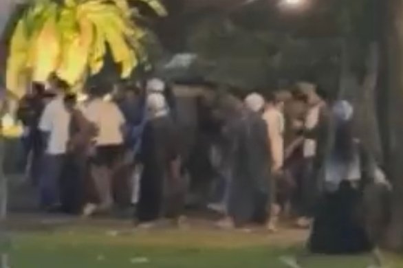 satpol pp banyuwangi dikeroyok remaja