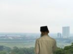 Rukyatul hilal di Balai Rukyat NU Bukit Condrodipo Gresik.