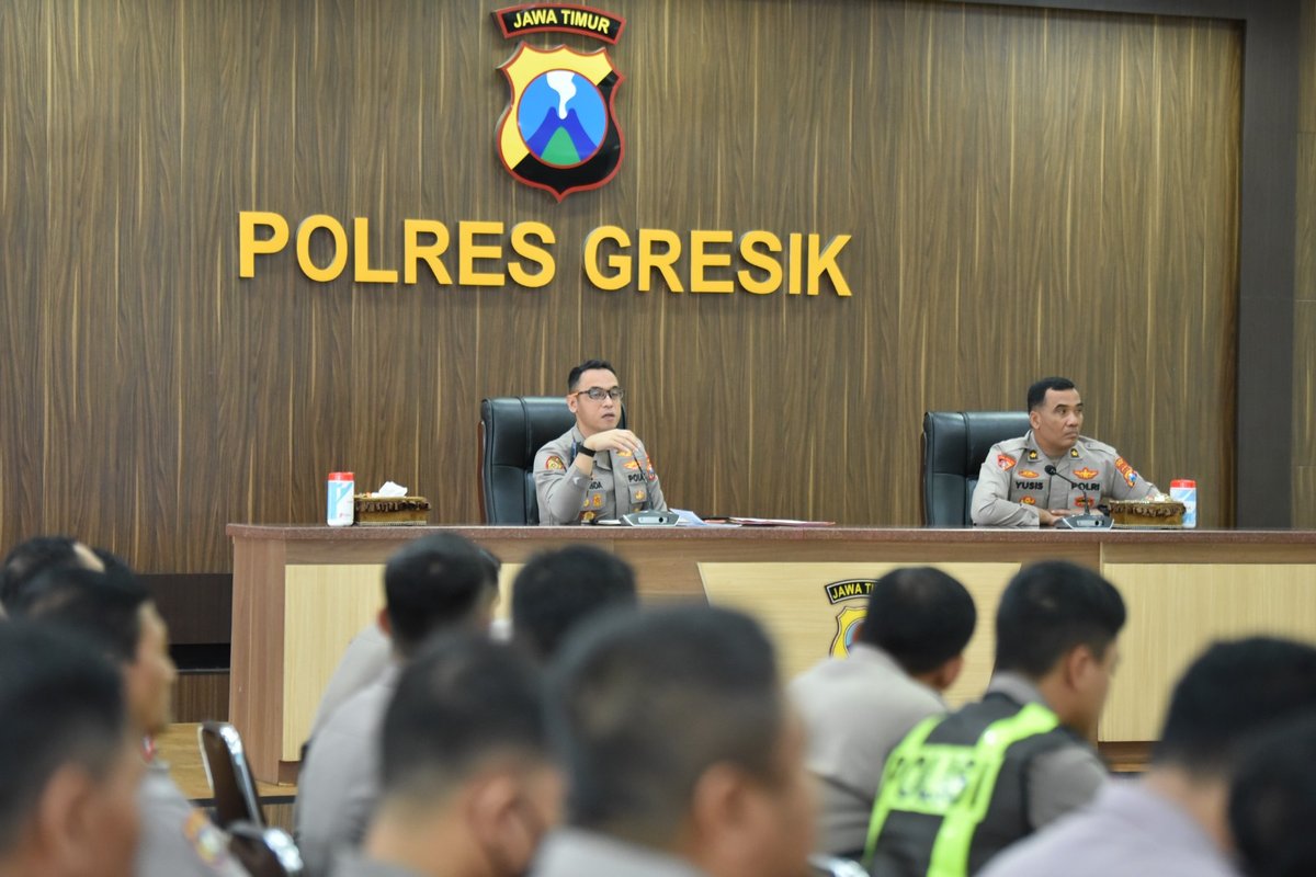 Wakapolres Gresik Kompol Shabda Purusha Putra memimpin Latpra Operasi Ketupat Semeru 2026.
