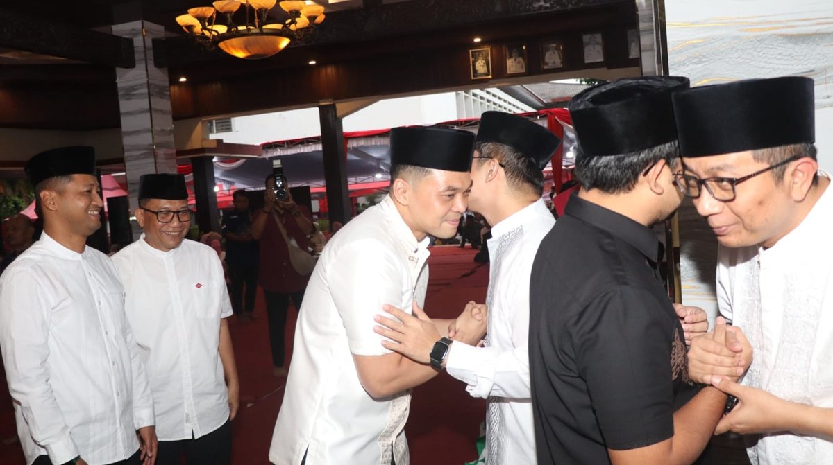 Polres Nganjuk apel pengamanan bukber 10 ribu warga di Alun-Alun Nganjuk