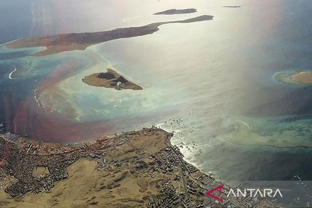 the Strait of Hormuz copy.jpg