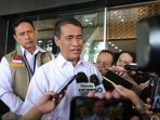 Menteri Pertanian (Mentan) Andi Amran Sulaiman saat konferensi pers bersama Dirut Bulog Ahmad Rizal Ramdhani.