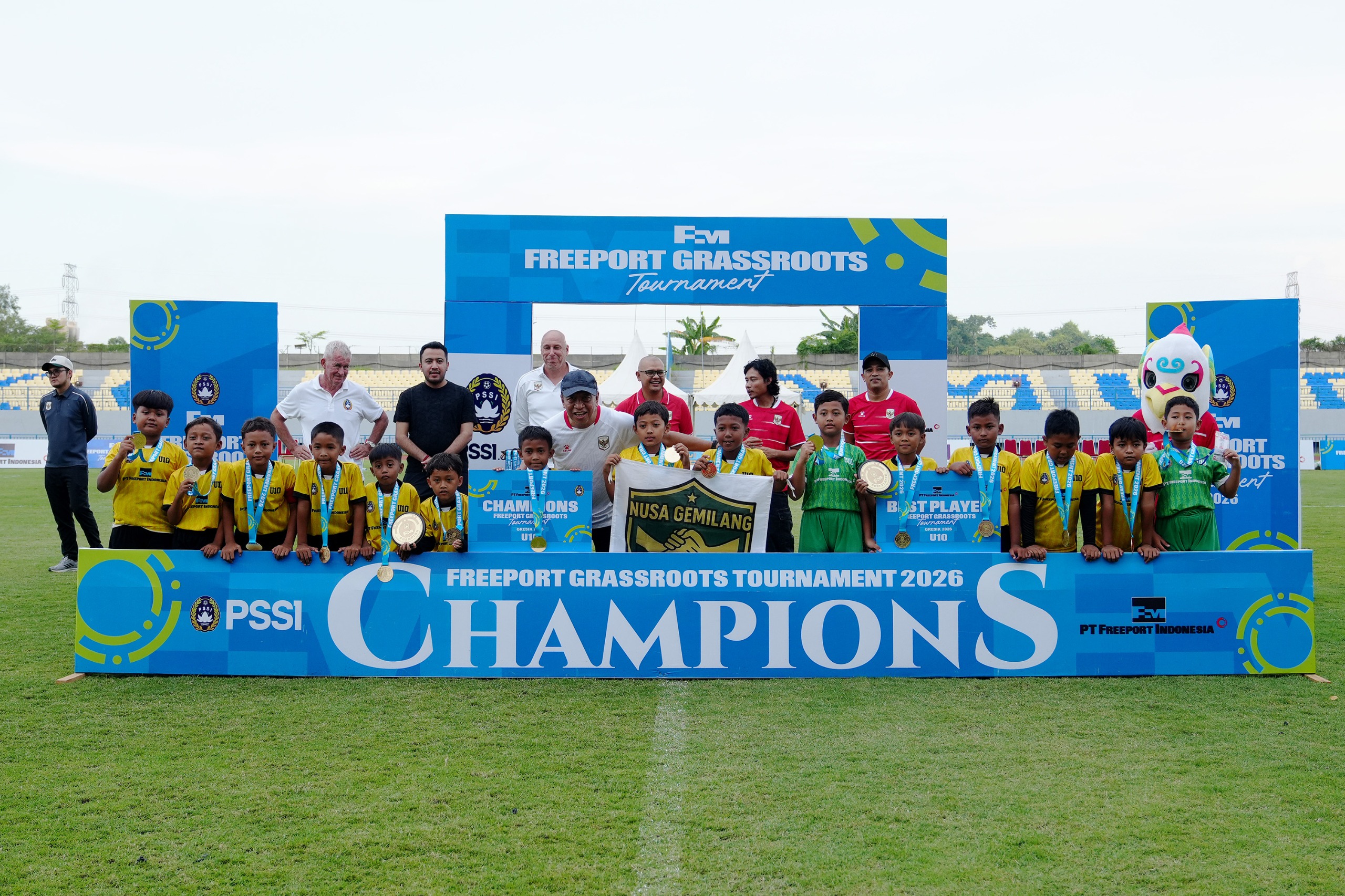 Pemenang Freeport Grassroots Tournament 2026 di Gresik.