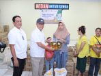 Wakil Direktur Utama Perum Bulog Marga Taufiq meninjau langsung penyaluran bantuan pangan di Kelurahan Pekan Labuhan, Kota Medan, Sumatera Utara.