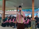 Bupati Gus Fawait memberikan sambutan dalam acara Bunga Desaku. (Aji)