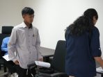 David Julianto saat melakukan pengecekan kelengkapan data sebagai peserta UTBK SNBT 2026. (Ist).