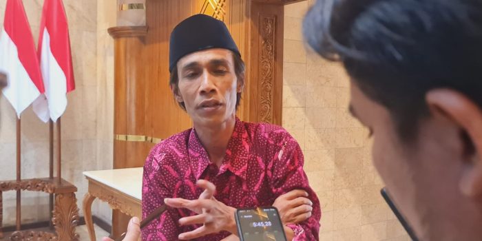 Ketua Bidang Kelembagaan KI Jatim, M. Sholahuddin.