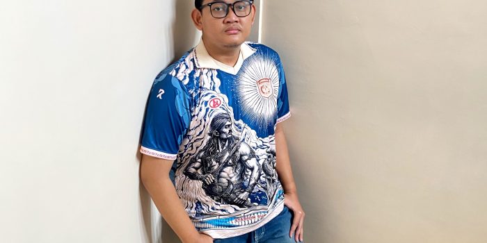 Rifqee Hulk mengenakan jersey ikonik LFC 3.0.