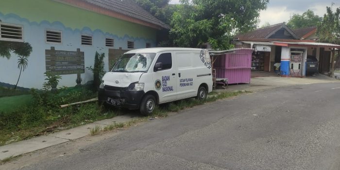 Mobil MBG Tabrak Pasutri di Tuban, 2 Korban Dilarikan ke Rumah Sakit 1 WhatsApp Image 2026 04 14 at 7.43.11 PM 1