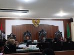 Suasana persidangan pembunuhan mahasiswi Unram di Pengadilan Negeri Mataram.