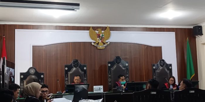 Suasana persidangan pembunuhan mahasiswi Unram di Pengadilan Negeri Mataram.