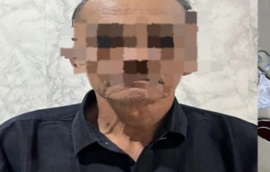 Tersangka diamankan Polres Lamongan.