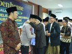 Kapolres Gresik AKBP Ramadhan Nasution halal bihalal bersama Majelis Ulama Indonesia (MUI) Gresik. Kapolres Gresik AKBP Ramadhan Nasution halal bihalal bersama Majelis Ulama Indonesia (MUI) Gresik.