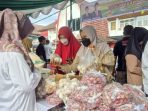 Gerakan Pangan Murah yang digelar Satpol PP dan Dinas Pertanian & Ketahanan Pangan Provinsi NTB.