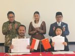 Penandatanganan kontrak ekspor komoditas perikanan Gresik ke China.