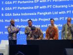Direktur Utama Daconi Khotob menandatangani penguatan kerja sama penyediaan gas dari Lapangan MDA-MBH di Selat Madura dan Wilayah Kerja (WK) Ketapang di Perairan Utara Pulau Madura. Direktur Utama Daconi Khotob menandatangani penguatan kerja sama penyediaan gas dari Lapangan MDA-MBH di Selat Madura dan Wilayah Kerja (WK) Ketapang di Perairan Utara Pulau Madura.