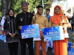 Bupati Bojonegoro Setyo Wahono saat memberikan amanat dalam upacara peringatan Hari Otonomi Daerah