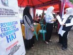 Layanan keliling HKI dibuka saat kegiatan Bupati Ngantor di Desa (Bunga Desa) yang digelar di Balai Desa Kaotan, Kecamatan Blimbingsari.