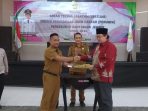 Sertijab direksi baru Perumda Perkebunan (PDP) Kahyangan. (Ist)