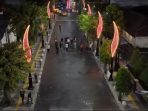 IMG-20260522-WA0019 Gus Fawait saat meninjau pembangunan kawasan street food. (Ist)