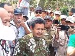 IMG-20260523-WA0005 Kericuhan warga Dusun Krajan, Kecamatan Wuluhan Jember. (Ist)