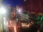 Kecelakaan di Jalan Raya Kademangan Mojoagung yang menewaskan ayah dan anak.(istimewa)