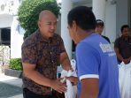 Pembagian daging kurban Kejari Nganjuk, sengaja pilih hari keempat masa Tasyrik, tujuannya agar daging sampai tepat guna dan tidak mubazir di tengah warga. (Agus Karyono)