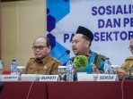 Bupati Gresik Fandi Akhmad Yani saat memberikan arahan.