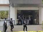 Penggeledahan kantor PT Barata Indonesia di Gresik terkait dugaan kasus korupsi proyek EPCC PG Asembagoes. (Foto: Ist) Penggeledahan kantor PT Barata Indonesia di Gresik terkait dugaan kasus korupsi proyek EPCC PG Asembagoes. (Foto: Ist)