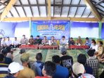 Kapolres Gresik AKBP Ramadhan Nasution saat kegiatan Jangkar Nelayan. (Foto: Ist) Kapolres Gresik AKBP Ramadhan Nasution saat kegiatan Jangkar Nelayan. (Foto: Ist)