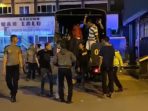 Rombongan liar pengesahan warga baru PSHT diamankan ke Mako Polres Lamongan. Rombongan liar pengesahan warga baru PSHT diamankan ke Mako Polres Lamongan.