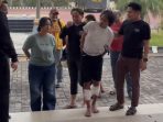 Pasutri spesialis maling motor diamankan Unit Resmob Satreskrim Polres Gresik.