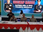 Pers rilis di Mapolresta Sidoarjo.
