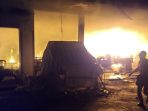 Kebakaran gudang di Kebet, Lamongan. Kebakaran gudang di Kebet, Lamongan.