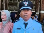 Kepala Desa Damarsi Miftahul Anwaruddin usai dilantik kembali. (Foto: Achmad Adi Nurcahya)
