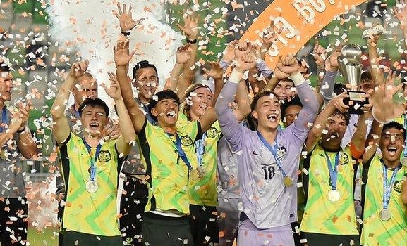 AUSTRALIA JUARA