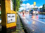 Titik nol kilometer Nganjuk di tepi Jalan Raya Panglima Sudirman, Kelurahan Mangundikaran, Kecamatan Nganjuk (Agus Karyono)