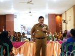IMG-20260610-WA0039 Bupati Nganjuk Marhaen Djumadi memaparkan empat program prioritas untuk masyarakat di Kelurahan Begadang