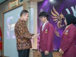 Bupati Lamongan Yuhronur Efendi saat Latihan Keterampilan Manajemen Mahasiswa Tingkat Menengah (LKMM-TM) BEM Universitas Muhammadiyah Lamongan. (Foto: Ist) Bupati Lamongan Yuhronur Efendi saat Latihan Keterampilan Manajemen Mahasiswa Tingkat Menengah (LKMM-TM) BEM Universitas Muhammadiyah Lamongan. (Foto: Ist)