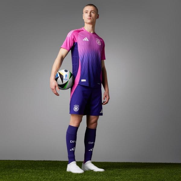 Bukan Soal Skor, 5 Jersey Piala Dunia 2026 Ini Justru Jadi Perbincangan Dunia 4 JERMAN