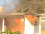 Kebakaran rumah di Perumahan BCF Sidoarjo.