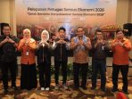 Sekretaris Daerah (Sekda) Kabupaten Gresik Achmad Washil Miftahul Rachman, secara resmi melepas 1.095 petugas Sensus Ekonomi (SE) 2026 Sekretaris Daerah (Sekda) Kabupaten Gresik Achmad Washil Miftahul Rachman, secara resmi melepas 1.095 petugas Sensus Ekonomi (SE) 2026