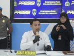 Kasat Reskrim Polres Bojonegoro AKP Cipto Dwi Leksana saat konferensi pers di gedung AP1 Rawi Polres Bojonegoro. (Foto: Umam)